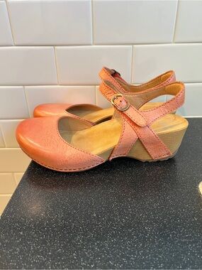 Dansko Women's Coral Pink Leather Mary Jane Wedge Sandals size 41